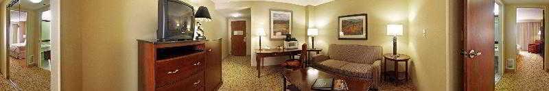 Courtyard By Marriott Pueblo Hotel Exterior photo